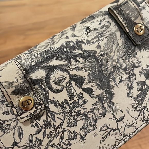 Christian Dior Calfskin Jardín Natural Print Saddle Belt Bag Latte Multicolor - Picture 16 of 16